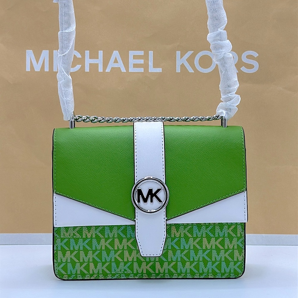 Michael Kors Greenwich Small Color-Block Signature Logo FlapCrossbody Bag
Jungle - Picture 10 of 16